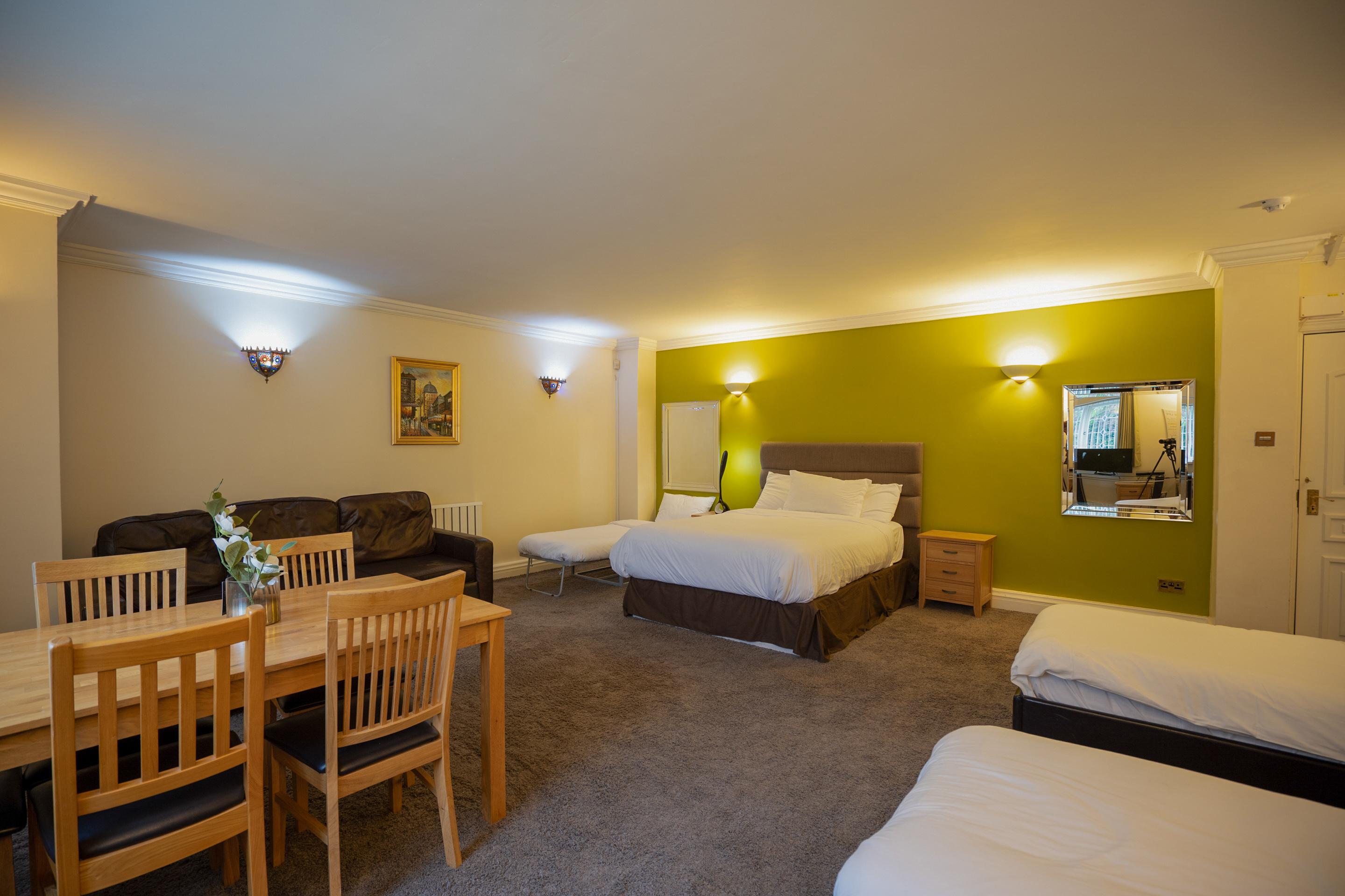 Oyo Oakcroft Guest House Manchester Airport Ringway Екстер'єр фото
