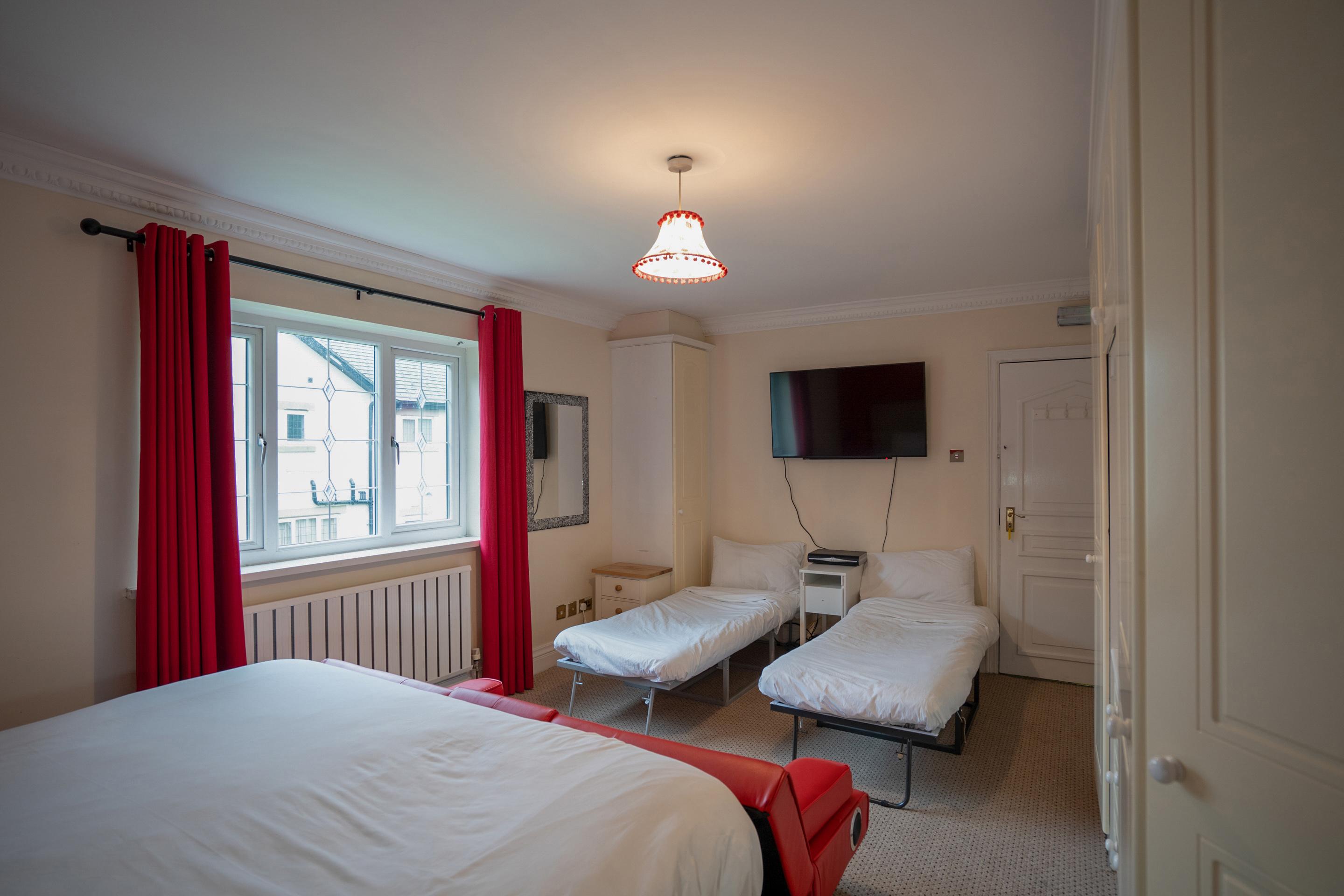 Oyo Oakcroft Guest House Manchester Airport Ringway Екстер'єр фото